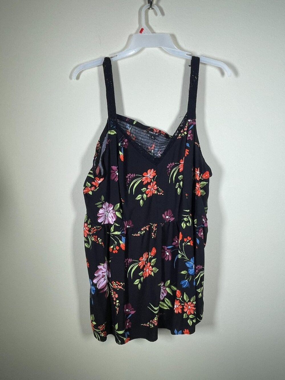 Torrid Women's Black Floral Lave V-Neck Tank Top Blouse Size:4 Resort!